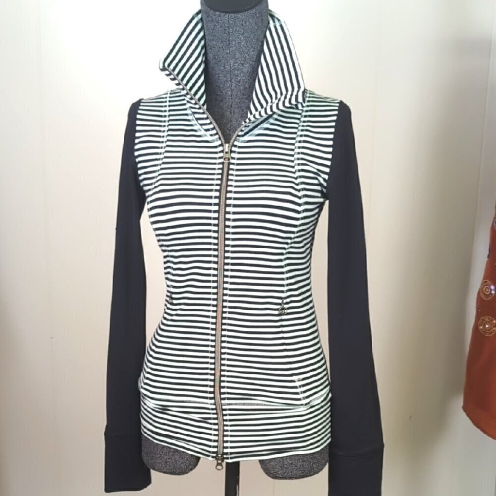 Lululemon Athletica Black and Blue Striped Jacket sz 2